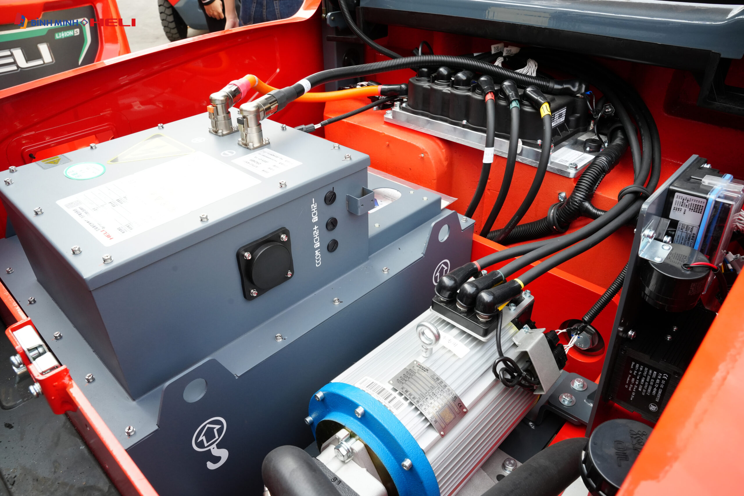 Pin lithium cho xe nâng điện